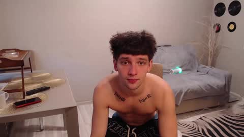 Snapshot of teddy_mode chatting on 09-11-25, 08:36 Teddy online show from 09-11-25, 08:36