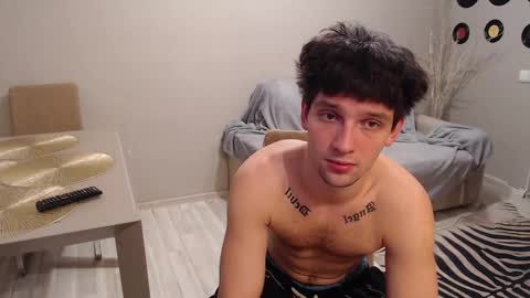 Snapshot of teddy_mode chatting on 10-26-25, 08:04 Teddy online show from 10-26-25, 08:04