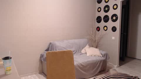 Snapshot of teddy_mode chatting on 10-29-25, 06:48 Teddy online show from 10-29-25, 06:48