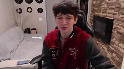 Snapshot of teddy_mode chatting on 11-10-25, 09:41 Teddy online show from 11-10-25, 09:41