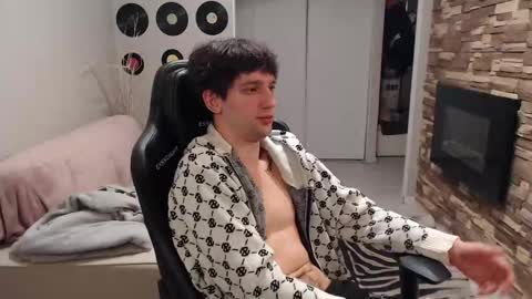 Snapshot of teddy_mode chatting on 11-25-25, 01:22 Teddy online show from 11-25-25, 01:22