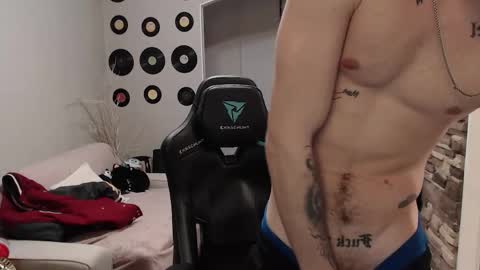 Snapshot of teddy_mode chatting on 11-30-25, 03:54 Teddy online show from 11-30-25, 03:54