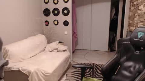 Teddy online show from 03-02-26, 02:36