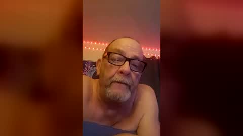 Snapshot of tedestep2 chatting on 06-18-26, 08:36 tedestep2 online show from 06-18-26, 08:36