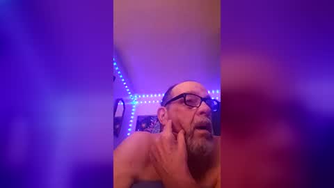 Snapshot of tedestep2 chatting on 06-30-26, 02:45 tedestep2 online show from 06-30-26, 02:45