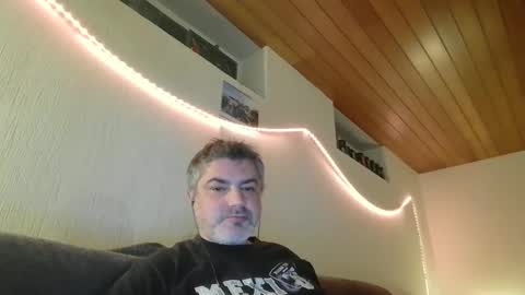 Peter online show from 01-29-25, 03:54