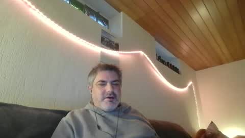 Peter online show from 02-05-25, 07:18