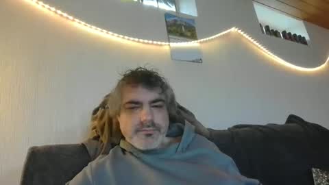 Snapshot of teeforyou chatting on 03-01-26, 11:01 Peter online show from 03-01-26, 11:01