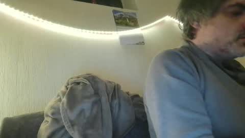 Snapshot of teeforyou chatting on 03-11-26, 04:18 Peter online show from 03-11-26, 04:18