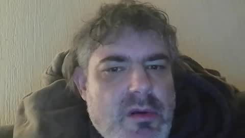 Snapshot of teeforyou chatting on 04-16-26, 08:31 Peter online show from 04-16-26, 08:31