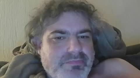 Snapshot of teeforyou chatting on 04-17-26, 09:51 Peter online show from 04-17-26, 09:51