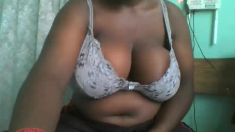 Snapshot of teezzy33 chatting on 02-17-26, 05:48 teezzy33 online show from 02-17-26, 05:48