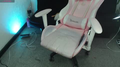 tefy_bratz online show from 01-22-25, 07:57