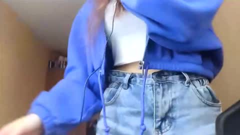 Kimi online show from 10-28-25, 10:41