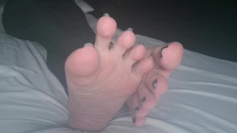 Viv West online show from 12-21-24, 02:52