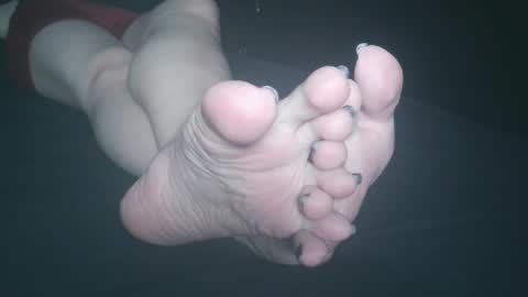 Viv West online show from 12-23-24, 02:02