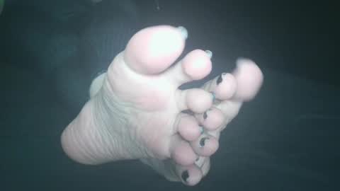 Viv West online show from 12-27-24, 07:08