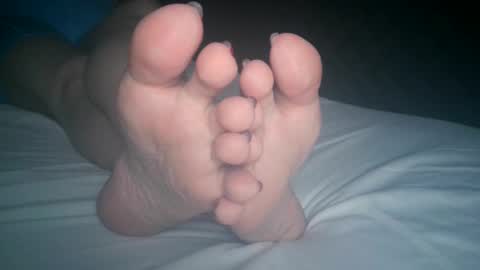 Viv West online show from 11-18-25, 03:01