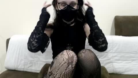 ruth online show from 05-14-26, 04:36