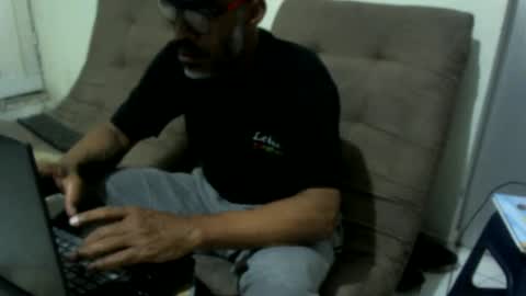 Snapshot of telematicolo2 chatting on 12-20-24, 03:36 telematicolo2 online show from 12-20-24, 03:36