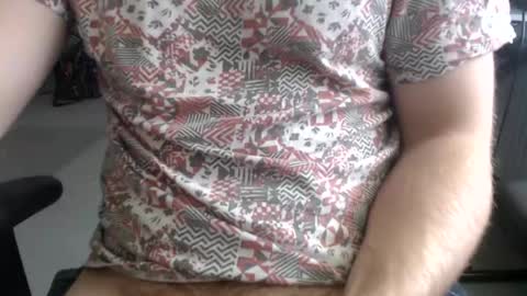 Snapshot of temeteus chatting on 05-19-26, 10:32 Temeteus online show from 05-19-26, 10:32