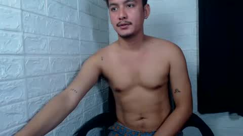 Snapshot of tempting_jon chatting on 02-10-26, 09:35 tempting_jon online show from 02-10-26, 09:35