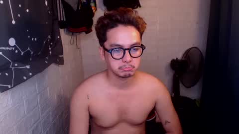 Snapshot of tempting_jon chatting on 06-14-26, 02:30 tempting_jon online show from 06-14-26, 02:30