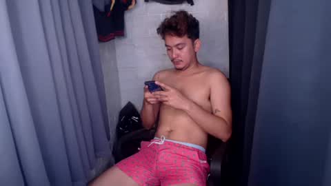 Snapshot of tempting_jon chatting on 07-05-26, 05:03 tempting_jon online show from 07-05-26, 05:03