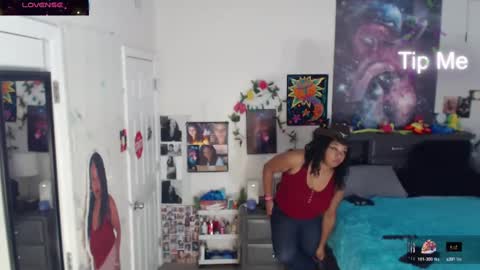 Gaia online show from 10-27-25, 09:08