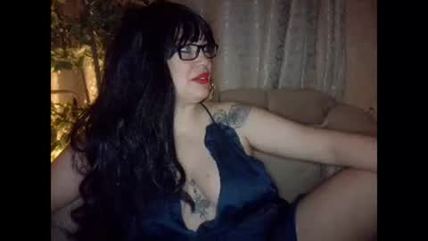 Snapshot of temptresscrystalia chatting on 05-10-26, 11:26 talia i m french girl online show from 05-10-26, 11:26