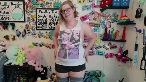 Pixie and Tentacle Overlord online show from 03-30-26, 10:11