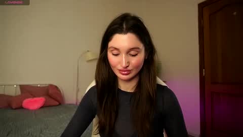 Snapshot of tender_babyy chatting on 02-23-25, 10:49 Sexy girl Li online show from 02-23-25, 10:49