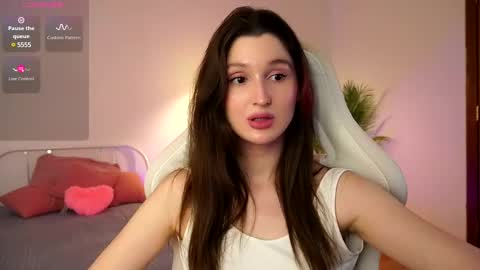 Snapshot of tender_babyy chatting on 03-05-25, 10:44 Sexy girl Li online show from 03-05-25, 10:44