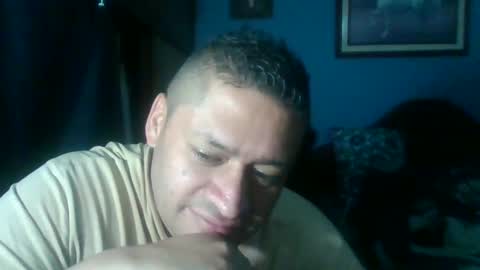 Snapshot of tender_eldelatienda chatting on 12-10-24, 02:16 Fabio Canavaro online show from 12-10-24, 02:16