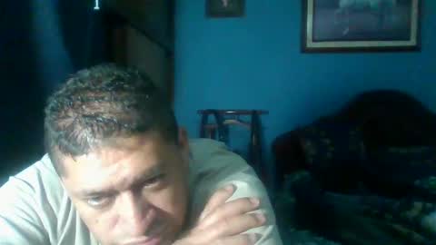 Snapshot of tender_eldelatienda chatting on 12-28-24, 02:43 Fabio Canavaro online show from 12-28-24, 02:43