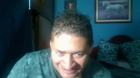 Snapshot of tender_eldelatienda chatting on 01-04-25, 11:17 Fabio Canavaro online show from 01-04-25, 11:17