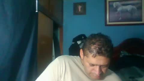 Snapshot of tender_eldelatienda chatting on 01-08-25, 02:25 Fabio Canavaro online show from 01-08-25, 02:25