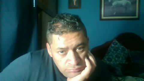 Snapshot of tender_eldelatienda chatting on 02-04-25, 01:34 Fabio Canavaro online show from 02-04-25, 01:34
