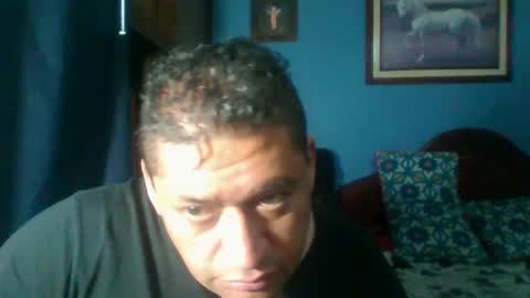 Snapshot of tender_eldelatienda chatting on 02-16-25, 01:14 Fabio Canavaro online show from 02-16-25, 01:14
