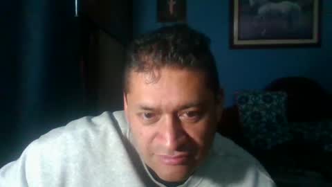 Snapshot of tender_eldelatienda chatting on 02-16-25, 04:20 Fabio Canavaro online show from 02-16-25, 04:20