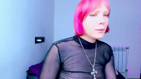 Kira online show from 10-09-25, 04:43