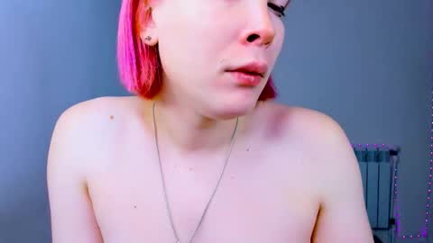 Kira online show from 10-11-25, 07:23