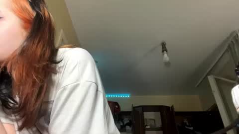 Snapshot of teneshavegar chatting on 06-20-26, 05:38 Alice online show from 06-20-26, 05:38
