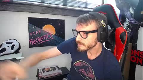 Snapshot of teninchty chatting on 10-03-25, 05:43 Ty online show from 10-03-25, 05:43