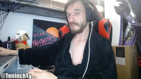 Snapshot of teninchty chatting on 10-13-25, 04:40 Ty online show from 10-13-25, 04:40