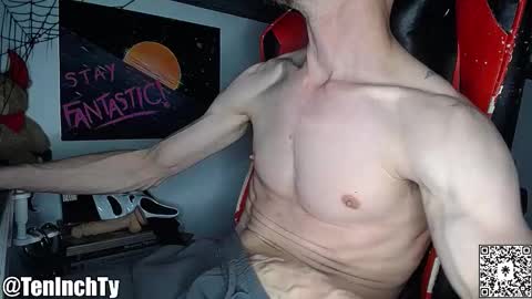 Snapshot of teninchty chatting on 10-28-25, 05:00 Ty online show from 10-28-25, 05:00