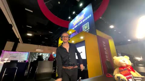 Snapshot of teninchty chatting on 11-09-25, 07:01 Ty online show from 11-09-25, 07:01