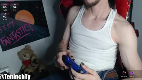 Snapshot of teninchty chatting on 12-04-25, 04:44 Ty online show from 12-04-25, 04:44