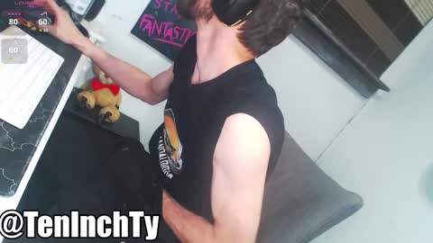 Snapshot of teninchty chatting on 01-06-26, 06:39 Ty online show from 01-06-26, 06:39