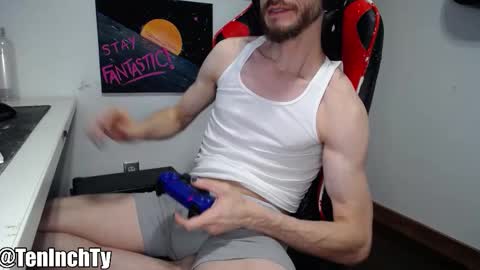 Snapshot of teninchty chatting on 02-21-26, 05:19 Ty online show from 02-21-26, 05:19